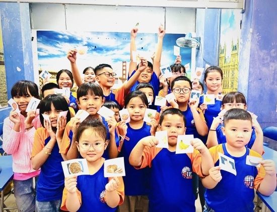 KHƠI DẬY TIỀM NĂNG NGOẠI NGỮ CHO TRẺ TẠI ANH NGỮ VIỆT MỸ TÂY NINH